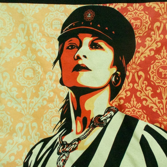 OBEY Propaganda Shepard Fairey T-Shirt Mens SMALL - Picture 2 of 6